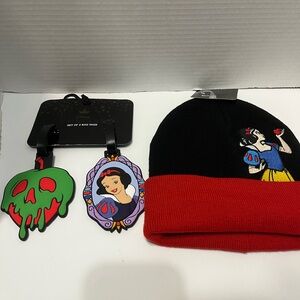 Disney Princess Snow White Hat Beanie Knit Embroidered Winter Luggage Tag lot